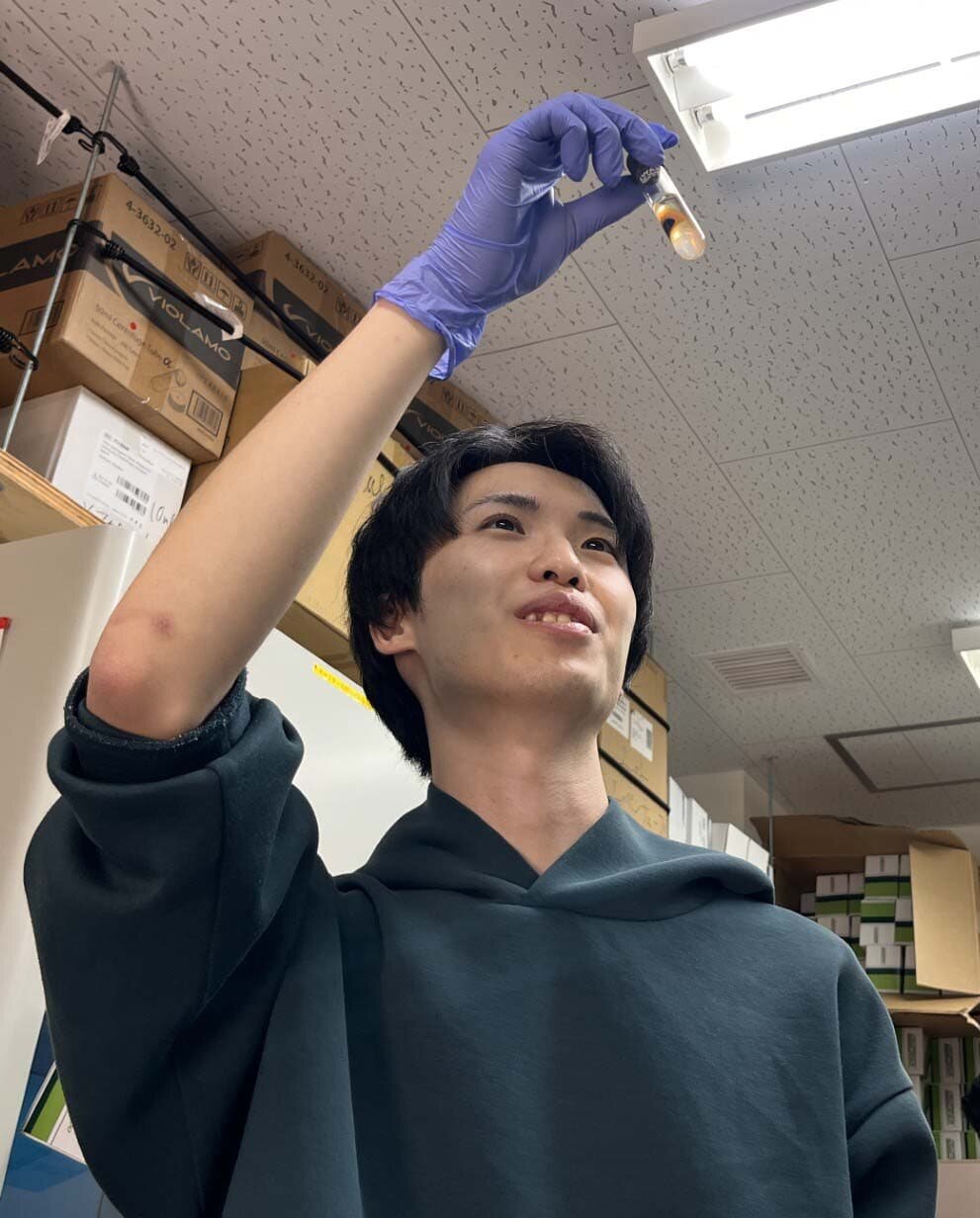 内島さんの写真.jpg