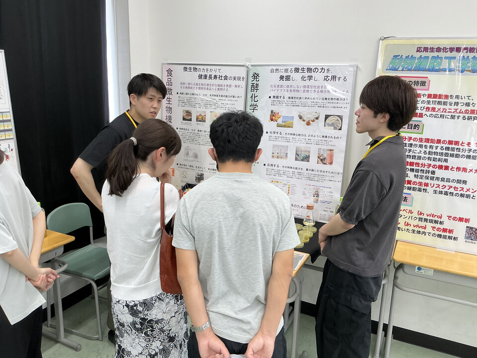発酵研究室のブース